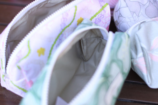 Box Pouch Splash Proof Small - Flowers Tan