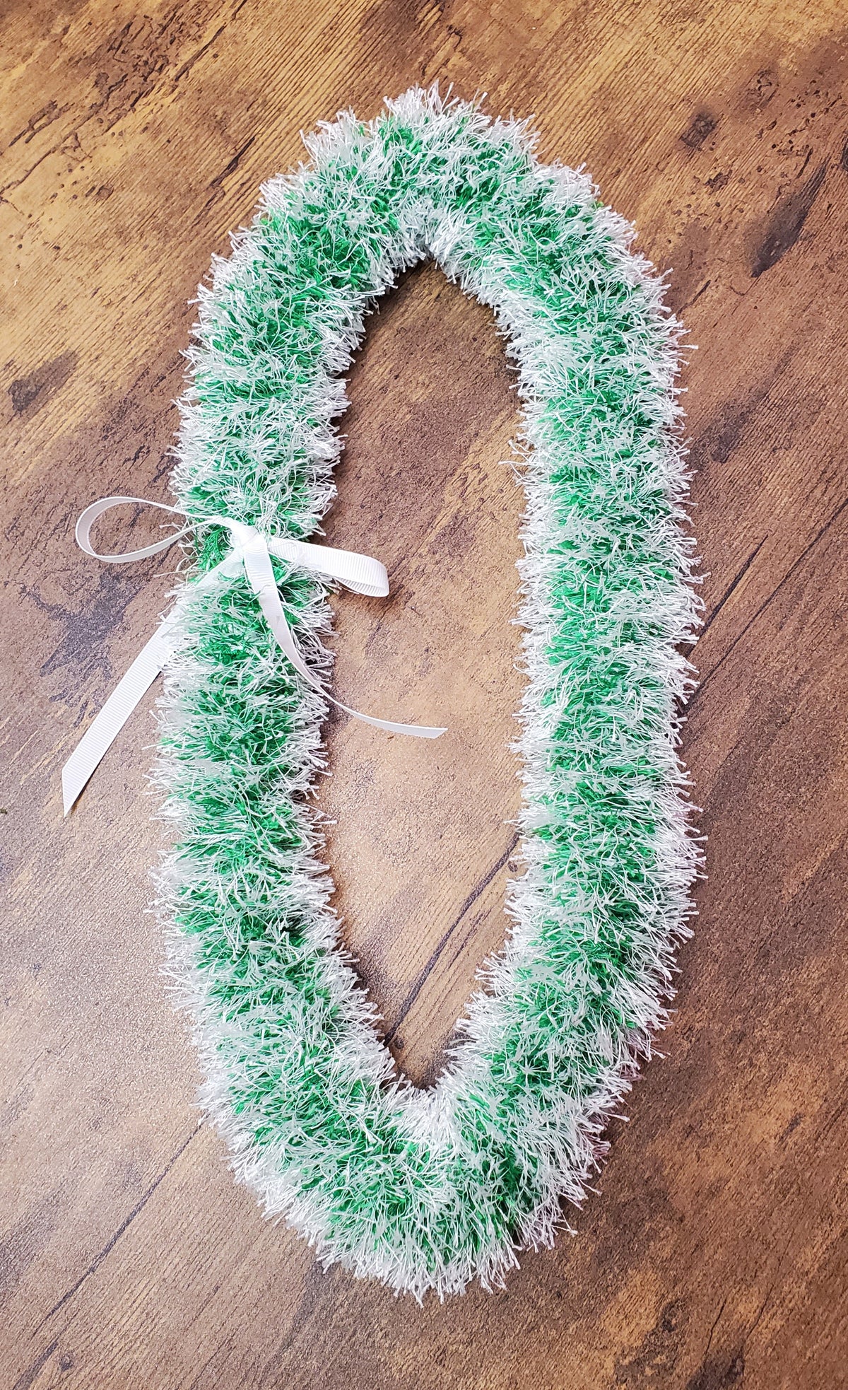 Thick Pink & Green Festive Eye Lash Yarn Lei. Eyelash Yarn Lei - Etsy main image 4