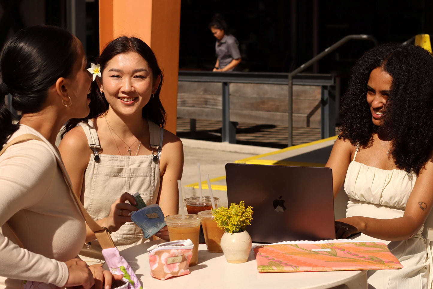 Coin Pouch Splash Proof Gusseted - Hibiscus Brown